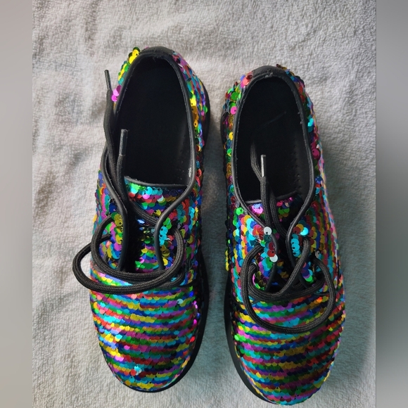 NWOT New Doc Martens Rainbow Sequins Oxford Lace up Shoes Size 7 women's - Picture 4 of 15
